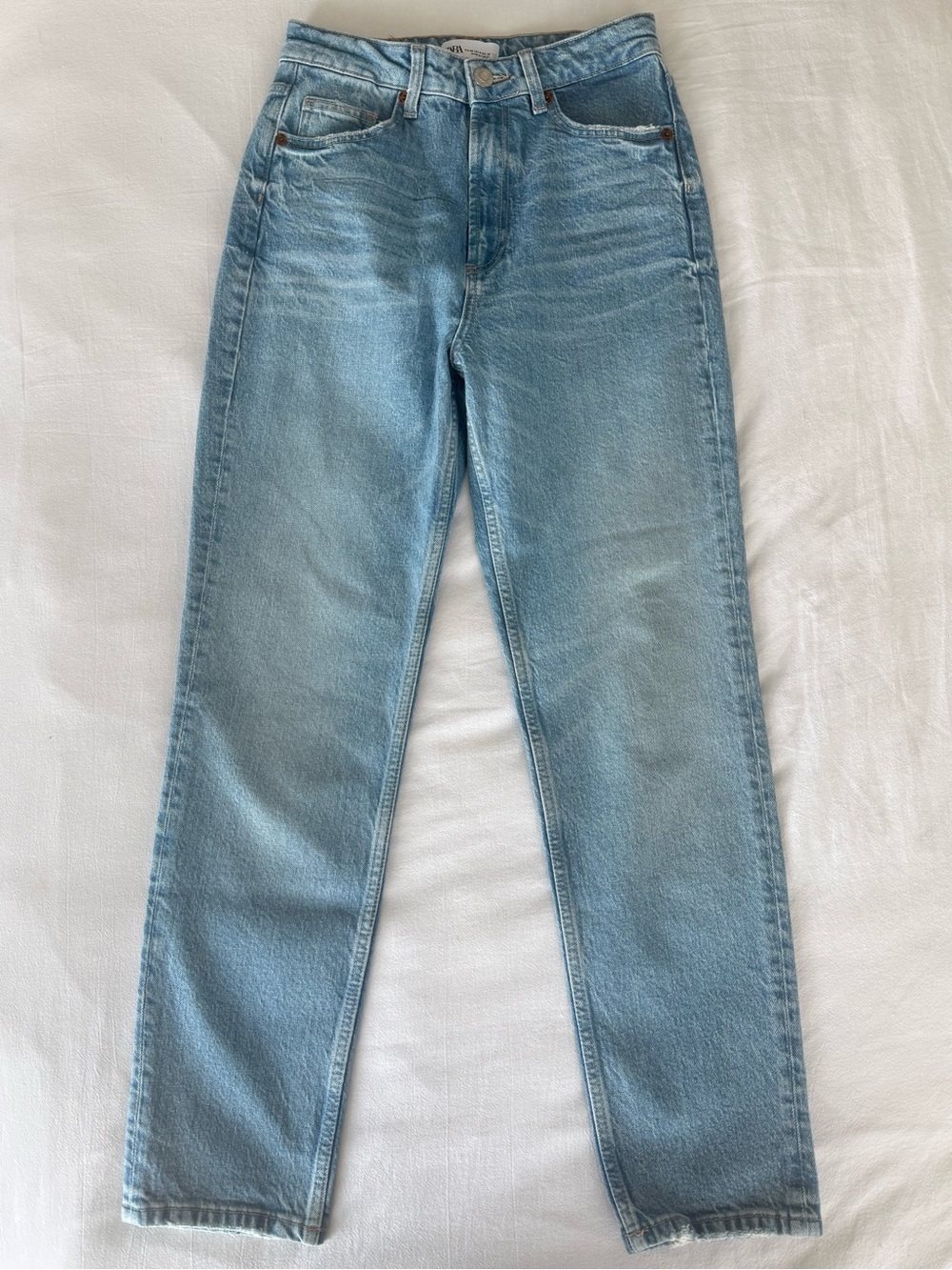 Zara Light Wash High Rise Straight Leg Jeans – Vintage Style Denim | Size US 4